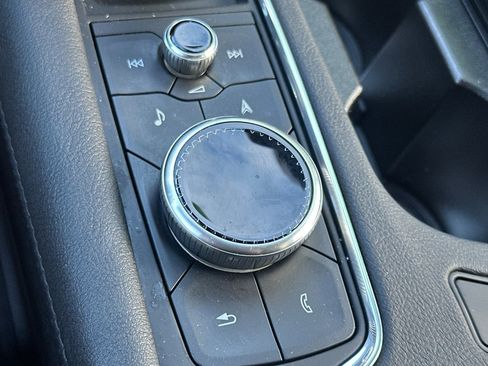 Used 2025 Cadillac XT6 Premium Luxury w/ Technology Package image 33