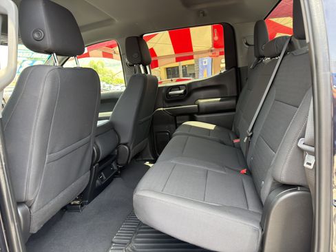 Used 2023 Chevrolet Silverado 1500 Custom RWD image 19