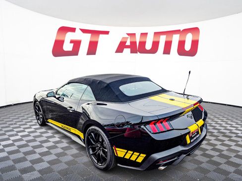 Used 2024 Ford Mustang Premium image 5