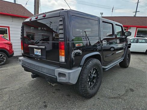Used 2003 HUMMER H2 w/ Preferred Equipment Group image 2