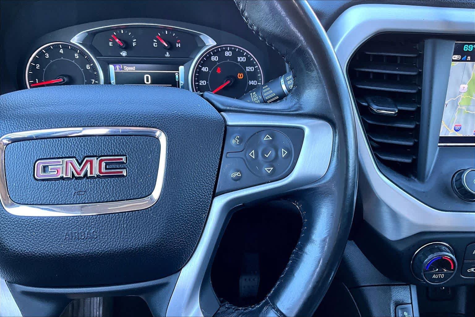 Used 2019 GMC Acadia SLT AWD/4WD image 24