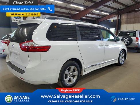 Used 2018 Toyota Sienna LE FWD image 4