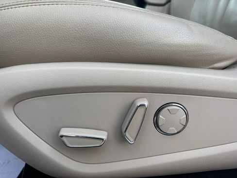 Used 2019 Lincoln MKC Premiere image 20