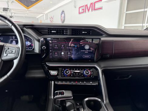 Certified 2024 GMC Sierra 1500 Denali Ultimate AWD/4WD image 20