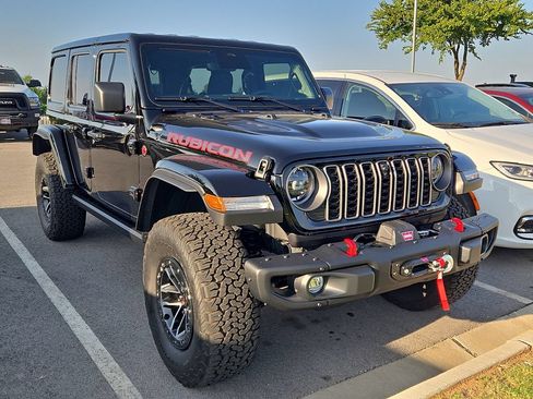 Used 2026 Jeep Wrangler Unlimited Rubicon AWD/4WD image 4