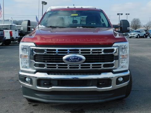 Used 2025 Ford F350 XLT image 3