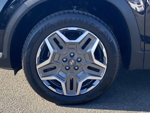 Used 2023 Hyundai Santa Fe SEL Convenience image 9