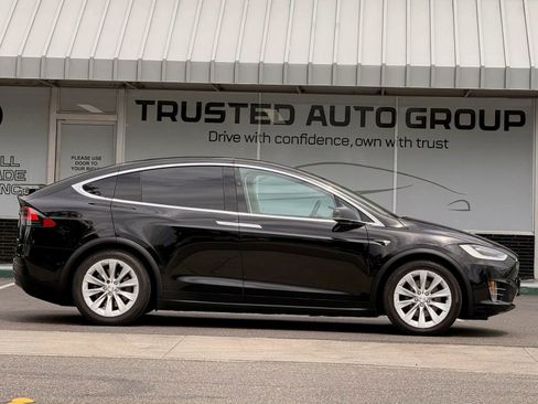 Used 2016 Tesla Model X 90D AWD/4WD image 4