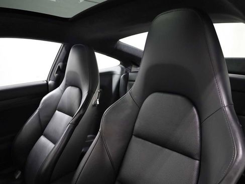 Used 2019 Porsche 911 Carrera GTS image 19