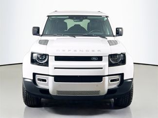 Used 2023 Land Rover Defender 110 SE video 2