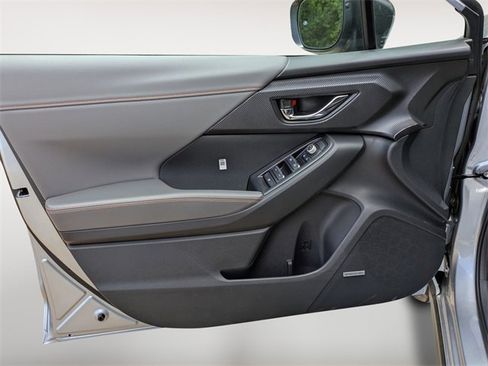 Certified 2025 Subaru Crosstrek 2.5i Limited w/ Popular Package #4A image 13