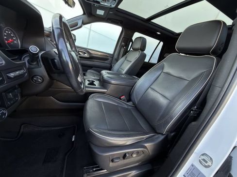 Used 2021 Chevrolet Tahoe Premier w/ Premium Package RWD image 30