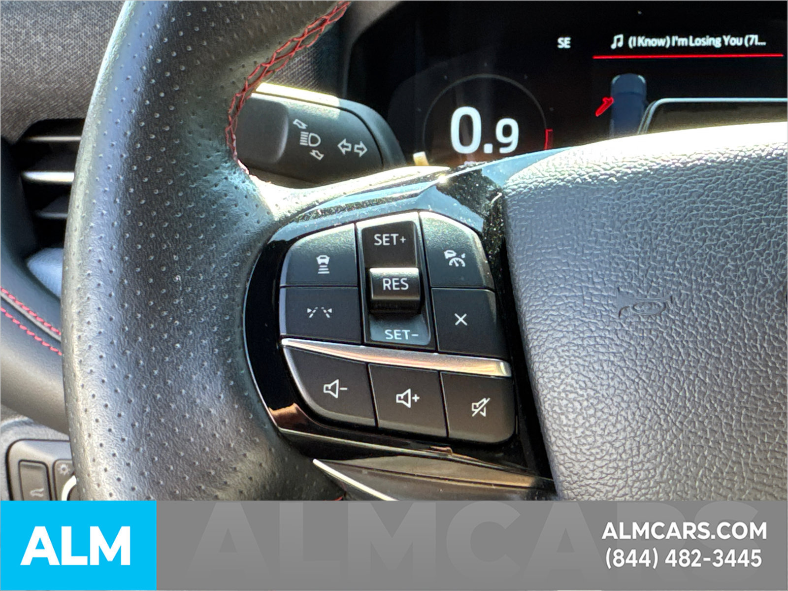 Used 2025 Ford Explorer ST-Line AWD/4WD image 32