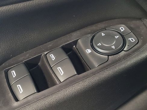 Used 2019 Chevrolet Equinox LT w/ Sun & Navigation Package AWD/4WD image 27