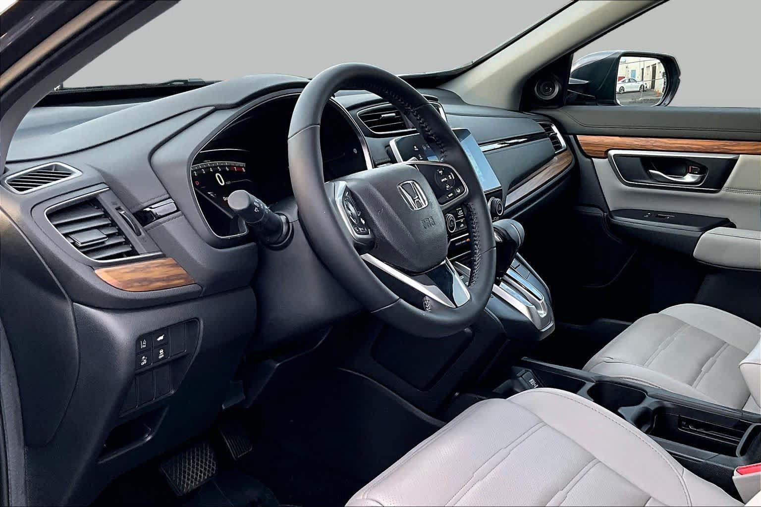 Used 2017 Honda CR-V Touring image 18