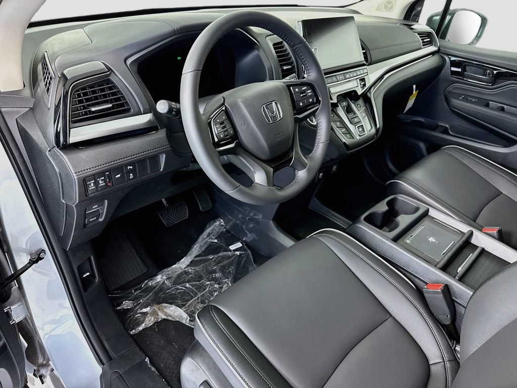 New 2026 Honda Odyssey Touring image 9