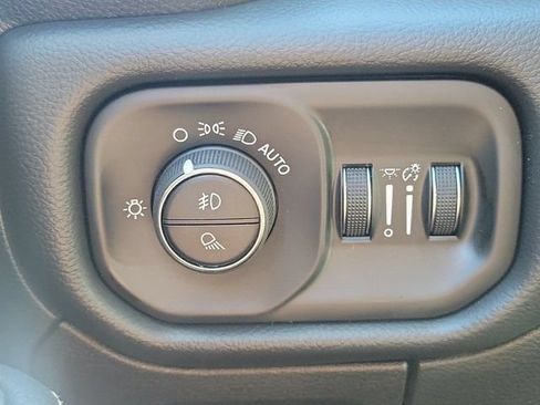 New 2027 RAM 1500 Laramie w/ Night Edition AWD/4WD image 22