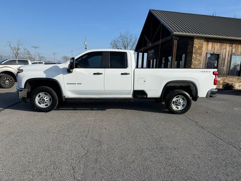 Used 2020 Chevrolet Silverado 2500 W/T w/ WT Convenience Package image 3