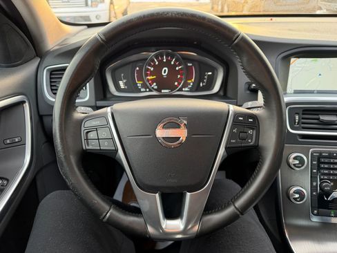 Used 2016 Volvo S60 T5 Premier image 23