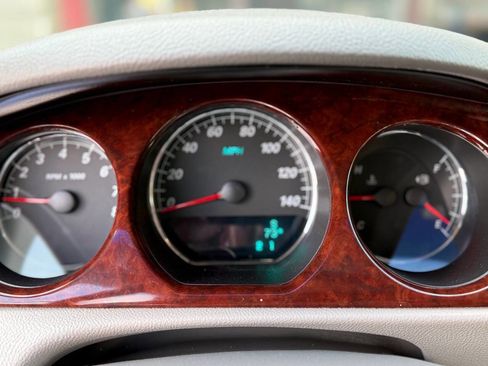 Used 2007 Buick Lucerne CXL w/ Luxury Package image 23