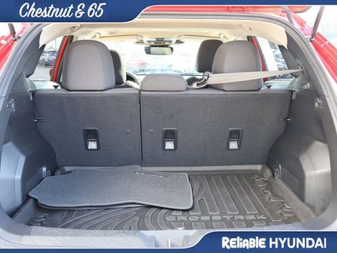 Used 2024 Subaru Crosstrek 2.0i Premium AWD/4WD image 15