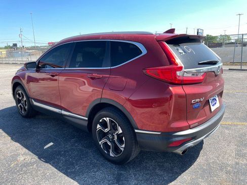 Used 2019 Honda CR-V Touring image 2