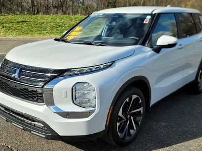 Used 2022 Mitsubishi Outlander ES