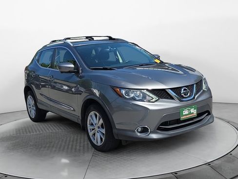 Used 2018 Nissan Rogue Sport SV w/ SV Technology Package AWD/4WD image 7