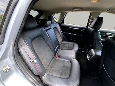Used 2021 MAZDA CX-5 Touring image 17