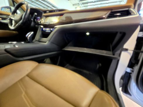 Used 2021 Cadillac XT6 Premium Luxury w/ Platinum Package AWD/4WD image 71