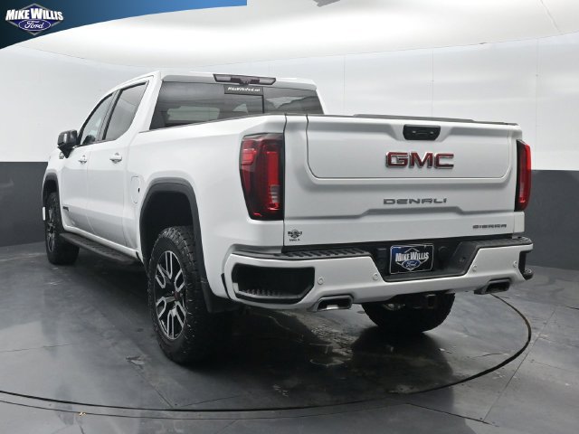 Used 2022 GMC Sierra 1500 AT4 w/ AT4 Premium Package AWD/4WD image 5