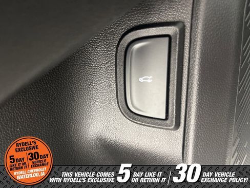 Certified 2025 Chevrolet Equinox LT w/ Convenience Package II AWD/4WD image 25