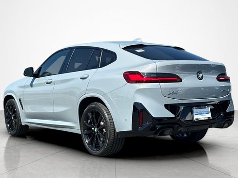 Used 2024 BMW X4 xDrive30i w/ M Sport Package AWD/4WD image 3