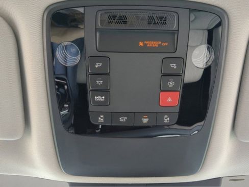 New 2026 Kia Carnival SX w/ SX Dark Edition Package FWD image 9