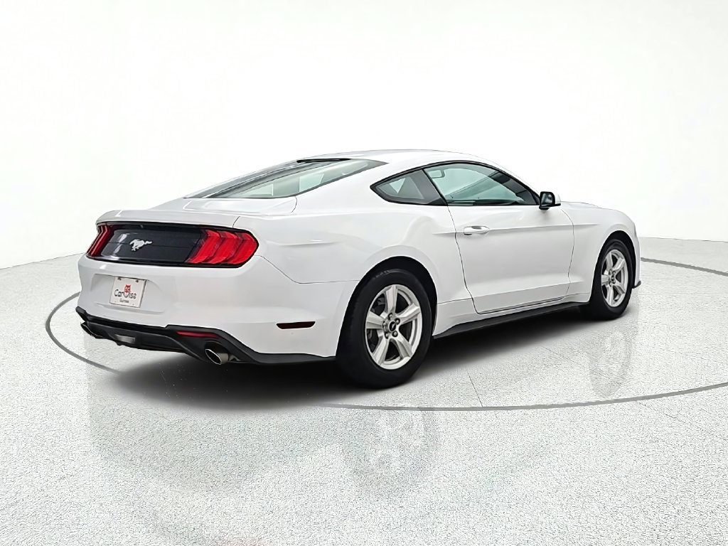 Used 2018 Ford Mustang Coupe RWD image 7