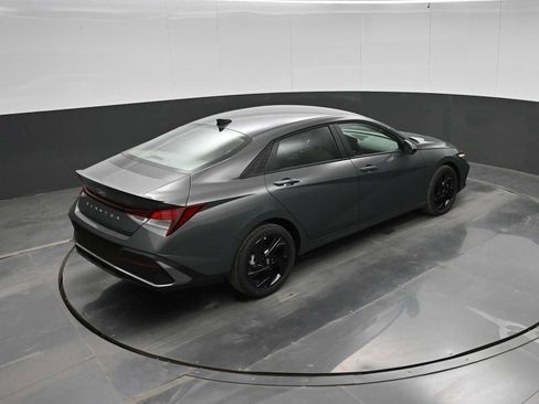 New 2026 Hyundai Elantra Sport FWD image 30