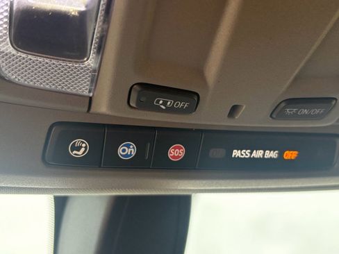 Used 2020 Chevrolet Silverado 1500 Custom w/ Custom Value Package image 23