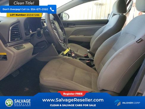 Used 2017 Hyundai Elantra SE FWD image 9