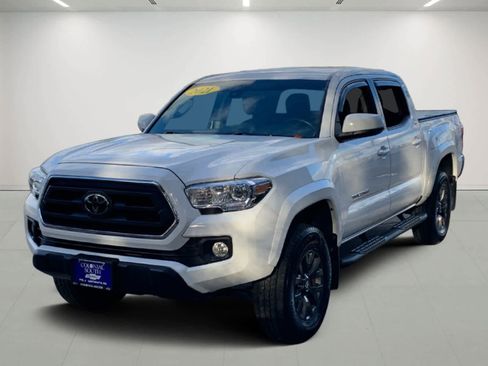 Used 2021 Toyota Tacoma SR5 image 2