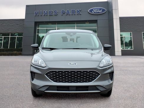Used 2022 Ford Escape SE w/ Convenience Package AWD/4WD image 2