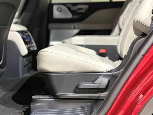 New 2026 Lincoln Aviator Reserve AWD/4WD image 51