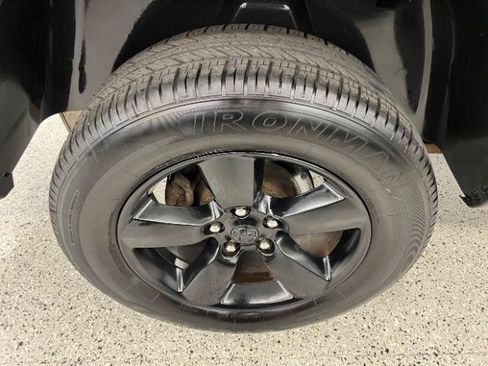 Used 2019 RAM 1500 Express w/ Express Value Package AWD/4WD image 31