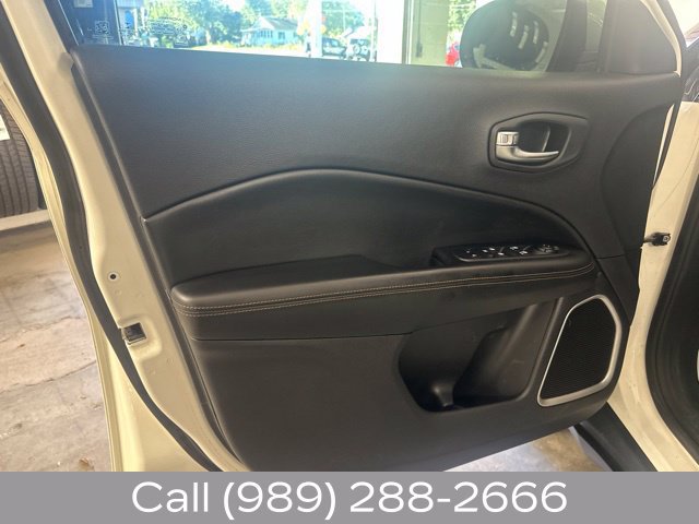 Used 2020 Jeep Compass Limited AWD/4WD image 11