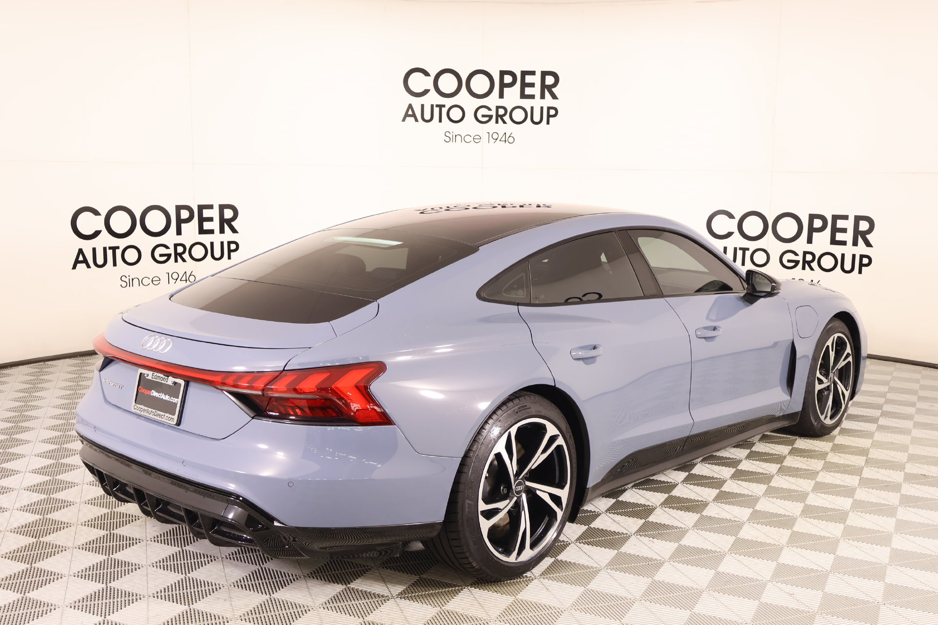 Used 2022 Audi e-tron GT Premium Plus w/ Performance Package AWD/4WD image 21