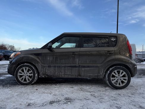Used 2012 Kia Soul + image 7