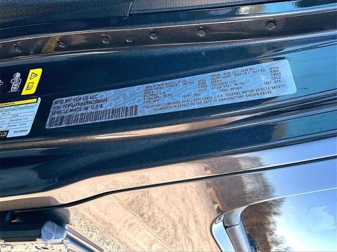 Used 2024 Jeep Wrangler Unlimited image 30