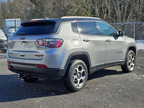 Used 2022 Jeep Compass Trailhawk w/ Trailhawk Convenience Group image 6