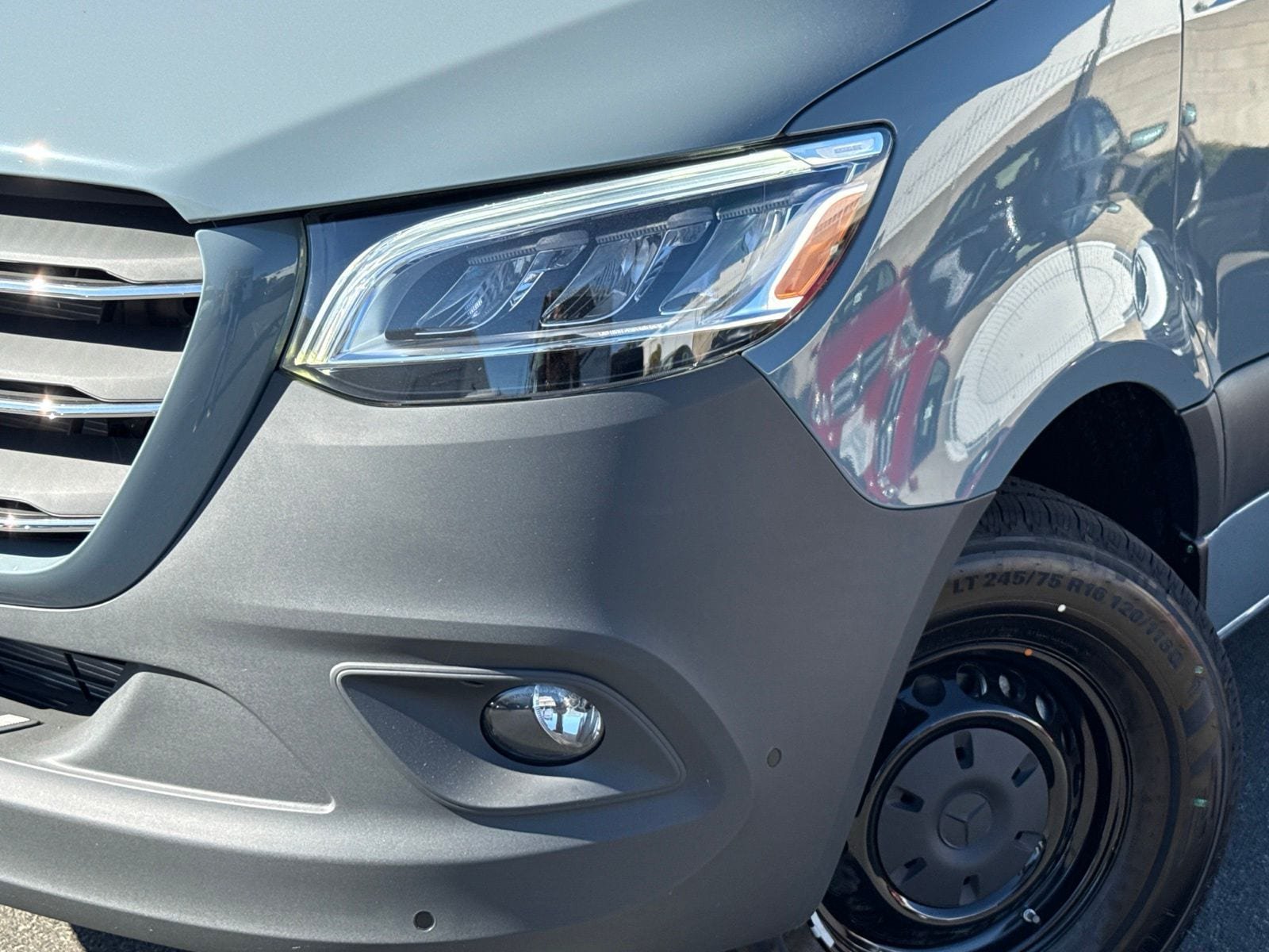 New 2026 Mercedes-Benz Sprinter 2500 image 3