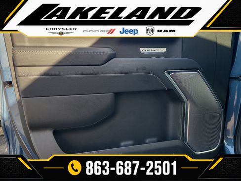 Used 2025 GMC Sierra 1500 Denali AWD/4WD image 16
