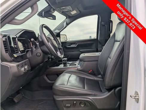 Used 2022 GMC Sierra 1500 SLT w/ SLT Premium Package image 17